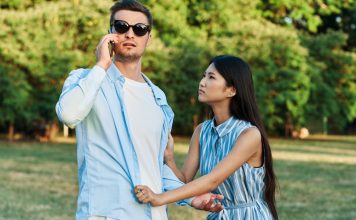 5 drapeaux rouges que votre partenaire est un narcissique, selon les thérapeutes