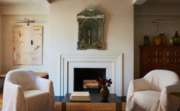 Ce coussin Manhattan raffiné est la quintessence de l’âge adulte