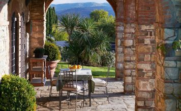 Cette villa toscane a couper le souffle est essentiellement des vacances pour les yeux
