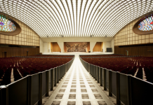 Le serpent caché au Vatican