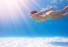 Ne nagez pas dans les eaux peu profondes