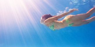 Ne nagez pas dans les eaux peu profondes
